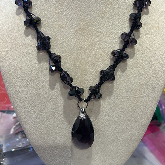 Elegant Jet Black Crystal Formal Necklace-Adjustable-Boutique - Picture 3 of 6